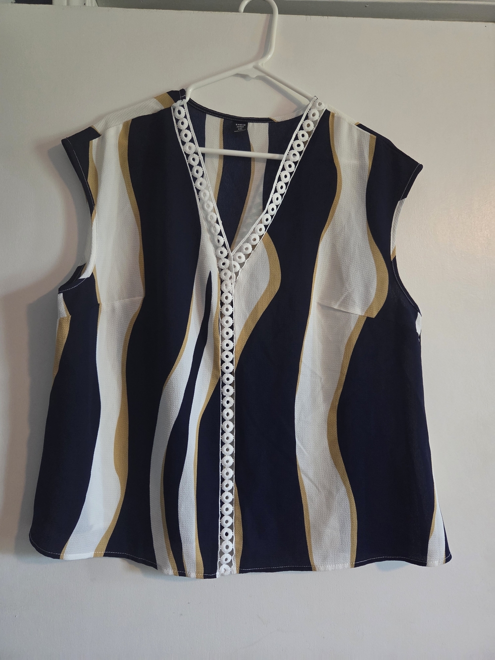 SHEIN Navy White & Gold Wave-Stripe V-Neck Camisole